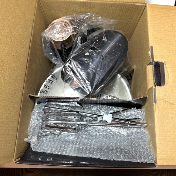 Continental STAND MIXER 18K Signature Series - Picture 4 of 4